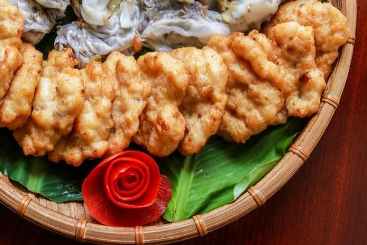 Ha Long squid cake – Quang Ninh - Famous Specialty - VIETNAM DESTINATIONS