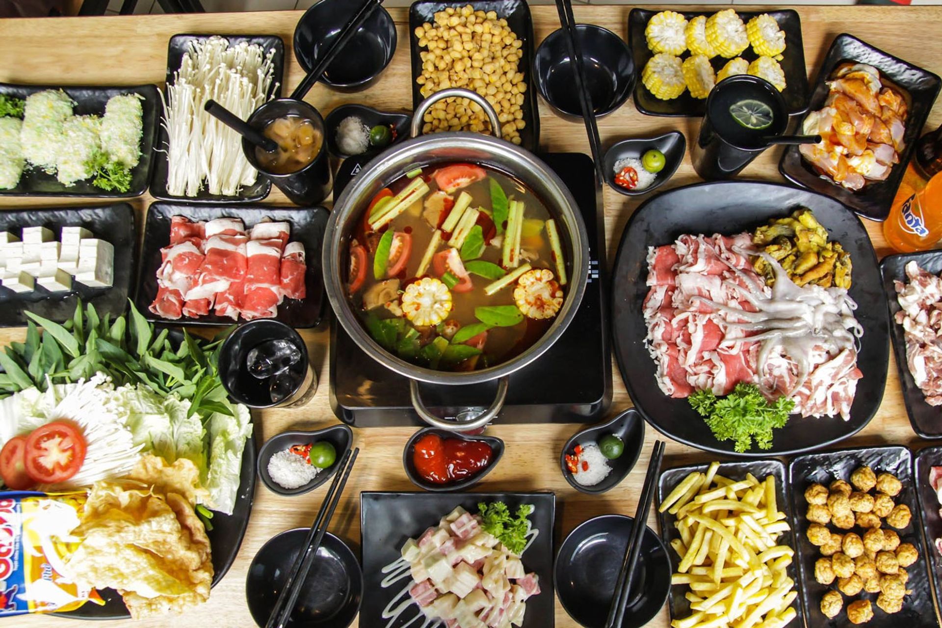 Buffet 99k Hà Nội lẩu bò mỹ Hội Quán
