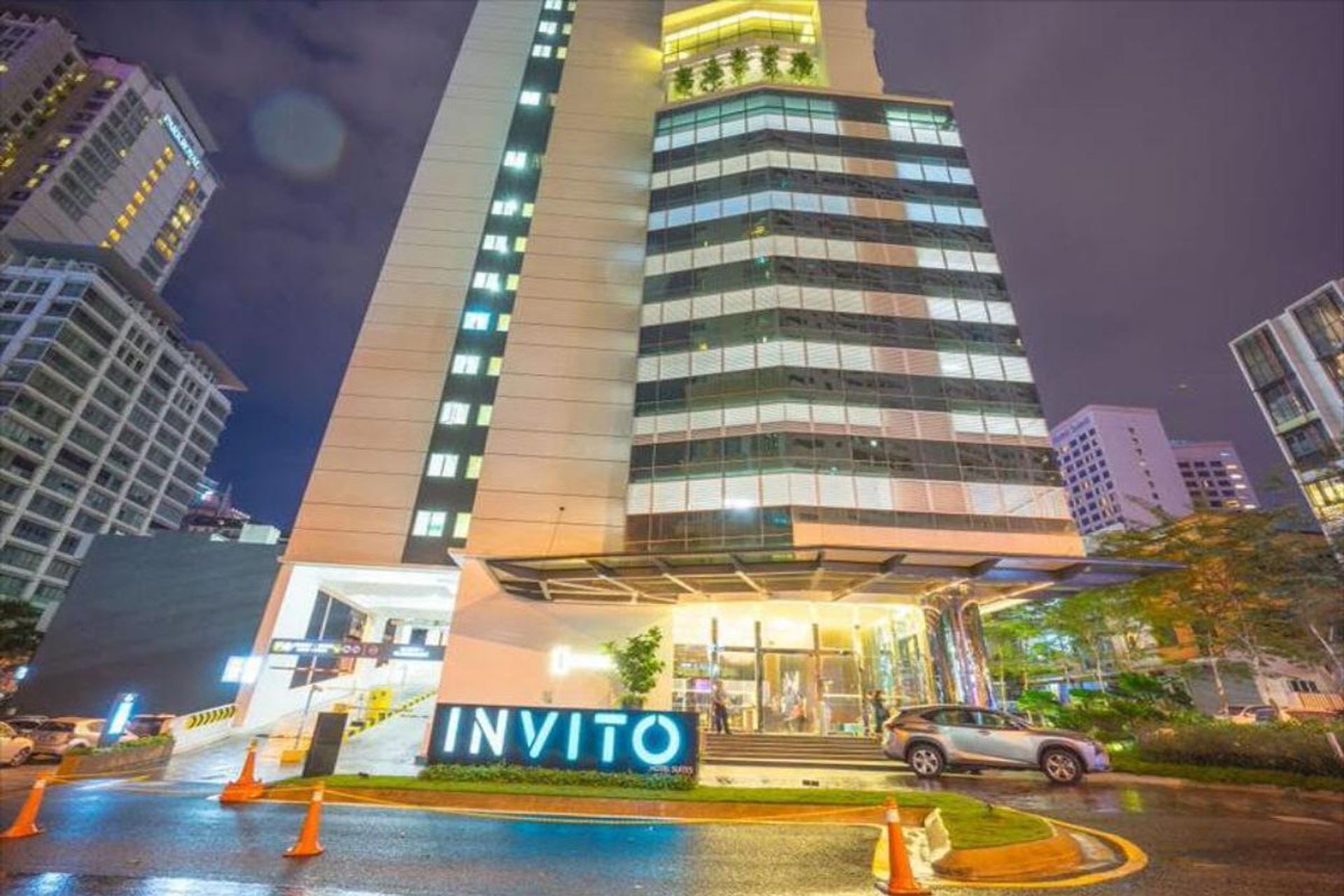   Khách sạn Invito Hotel Suites