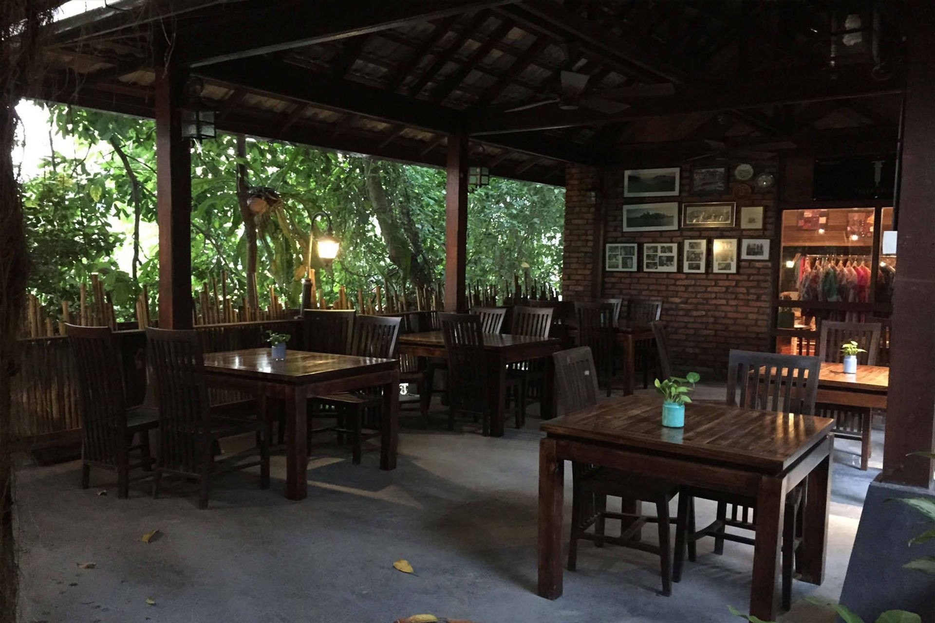  Subak Restaurant
