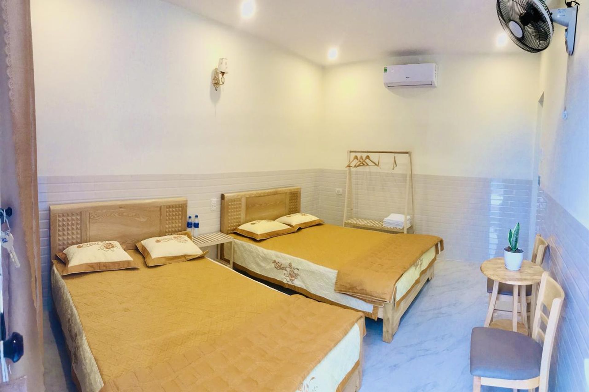 Phòng ngủ ở Khách sạn Quang Vinh - đảo Lý Sơn