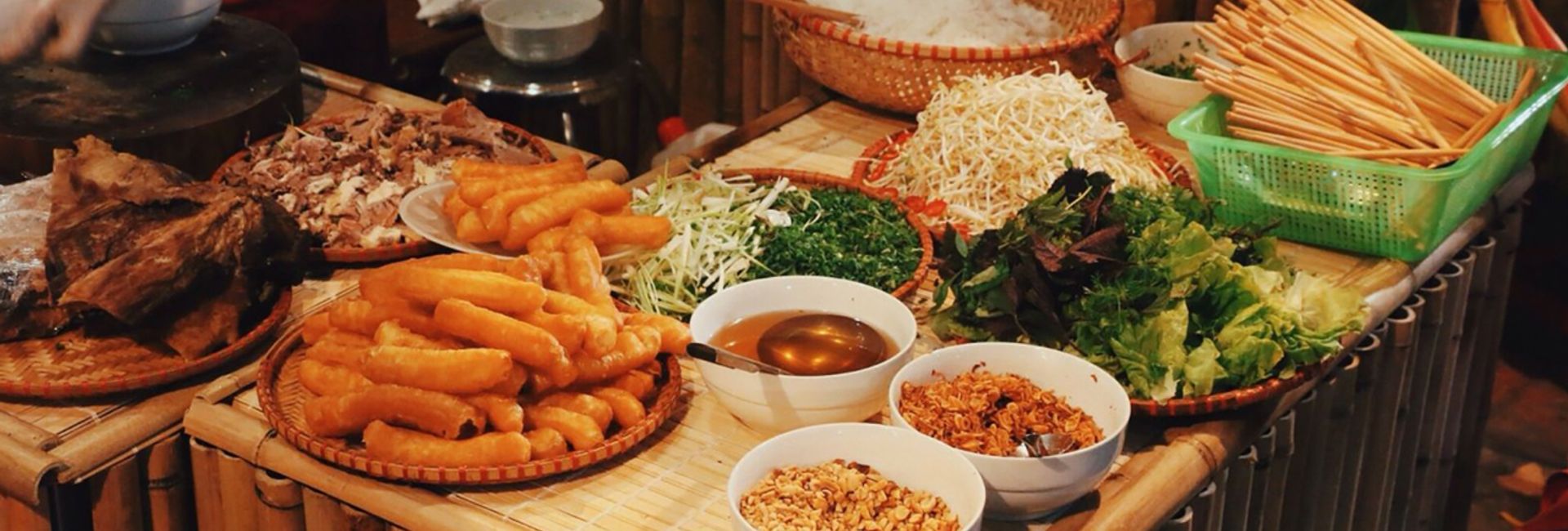 Oanh tạc Chợ Thành Công với 4 món ăn ngon trứ danh Hà Nội
