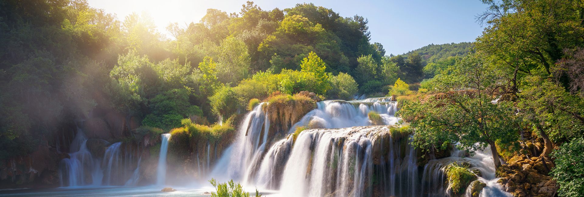 Khám phá Hòn Bà - bãi biển đẹp mê người tại Nha Trang