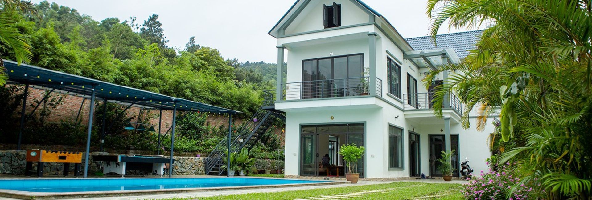 Rainbow Villa Sóc Sơn: Căn biệt thự sang trọng, tiện nghi ngập tràn màu sắc.