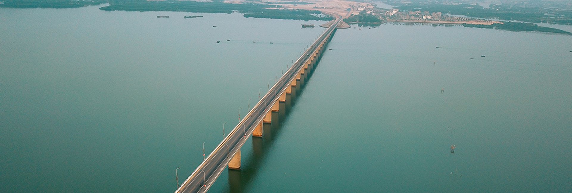 Cầu Nhơn Hội - Cây cầu vượt biển dài nhất Việt Nam