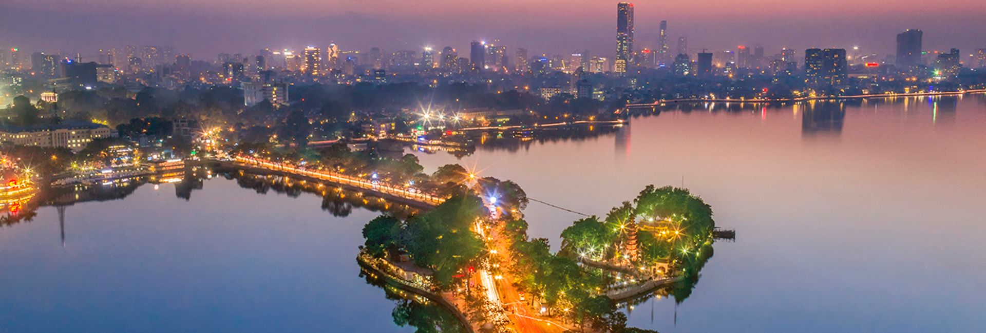 Top 10 địa điểm hẹn hò lãng mạn cho cặp đôi ở Hà Nội