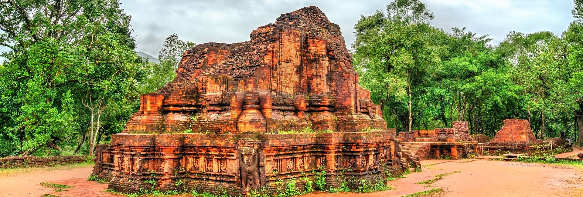 Thánh địa Mỹ Sơn - Khám phá vẻ đẹp vượt thời gian