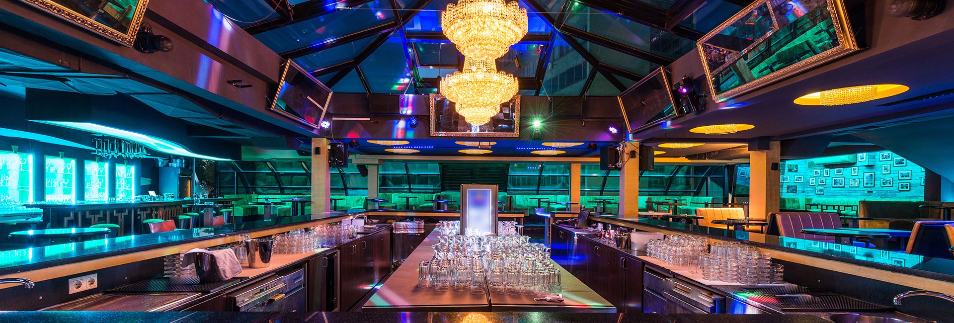 Top 8 khách sạn Đà Nẵng có quầy bar đẹp nhất