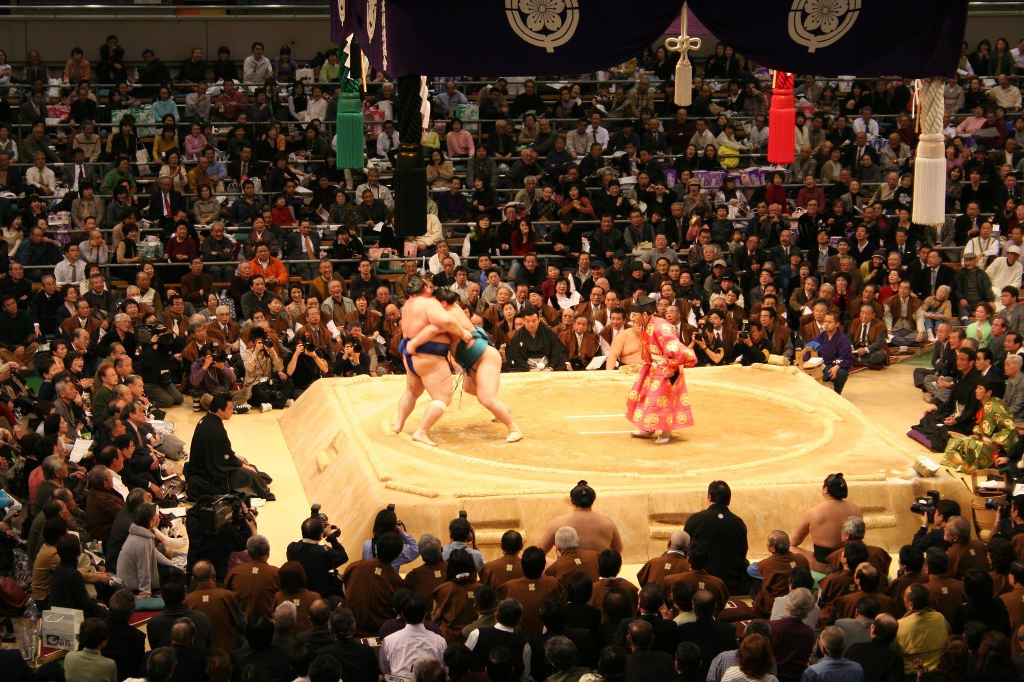 Thi đấu Sumo tại Tokyo