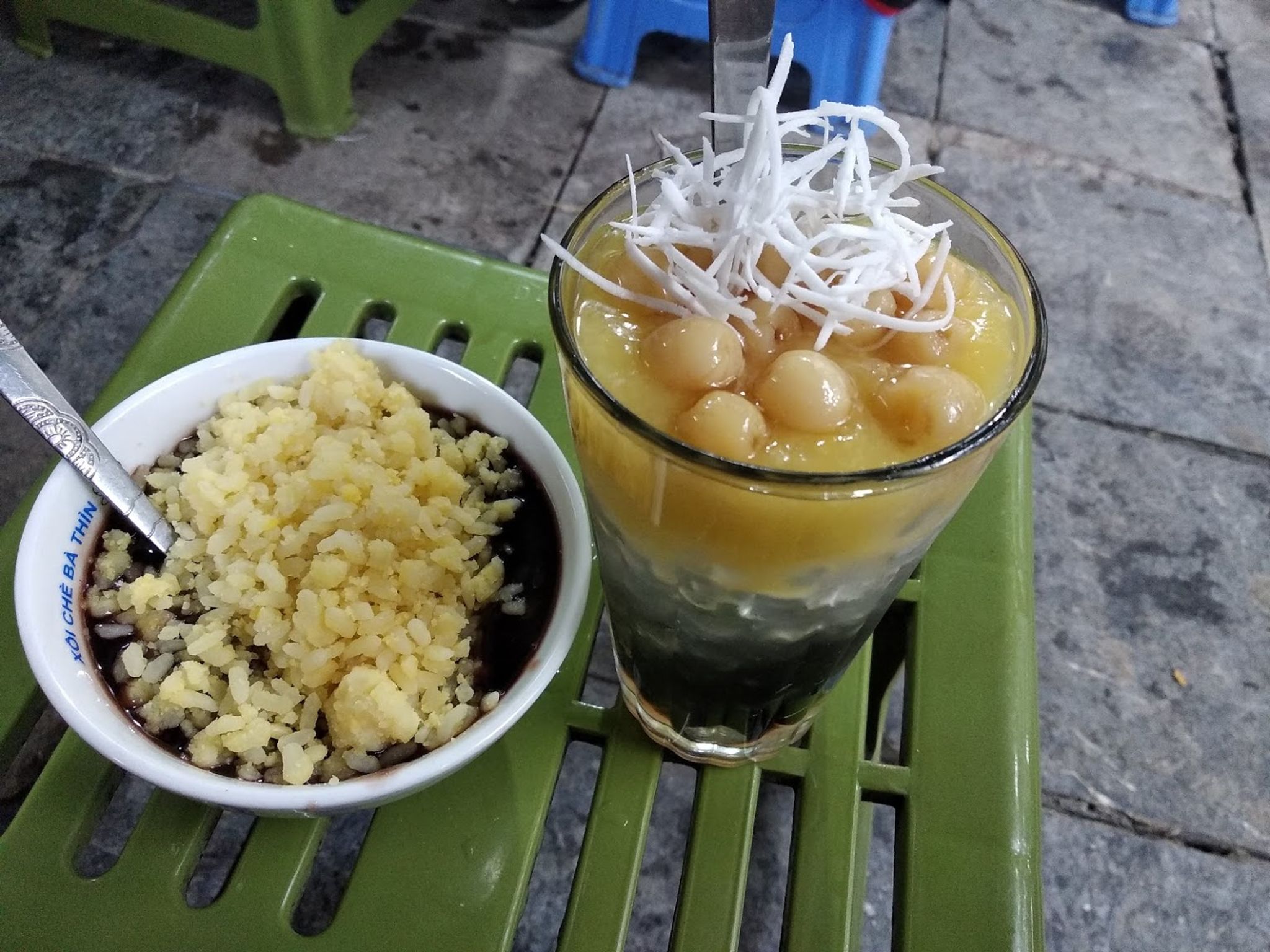 Top 10 quán chè ngon nổi tiếng quận Hoàn Kiếm | Justfly.vn