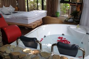 phong-tam-trinh-nu-trang-babylon-house-homestay-soc-son-ha-noi-02