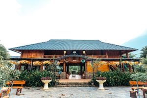khuon vien stilt house le farm homestay ba vi ha noi 