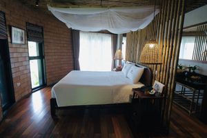 phong ngu nha hong xiem tomodachi retreat làng mít 