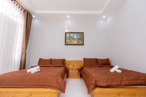 villa 9 lo a lac long quan