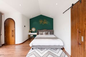 white villas da lat