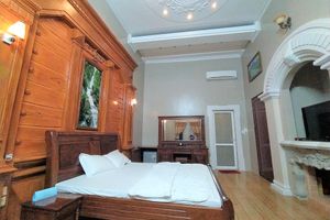 justfly phong nghi tay au thien son