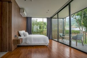 justfly mountain pool villa quin hill thach that ha noi