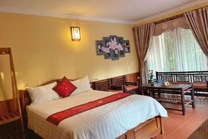justfly deluxe room chez loan hotel ninh binh