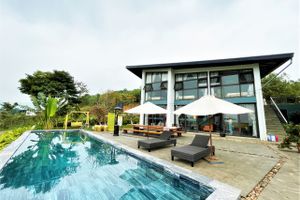 justfly chill villa ba vi
