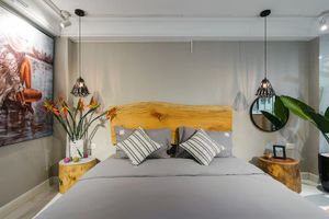 102 luustay hoan kiem ha noi