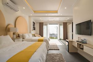 winter villa orestay ha long