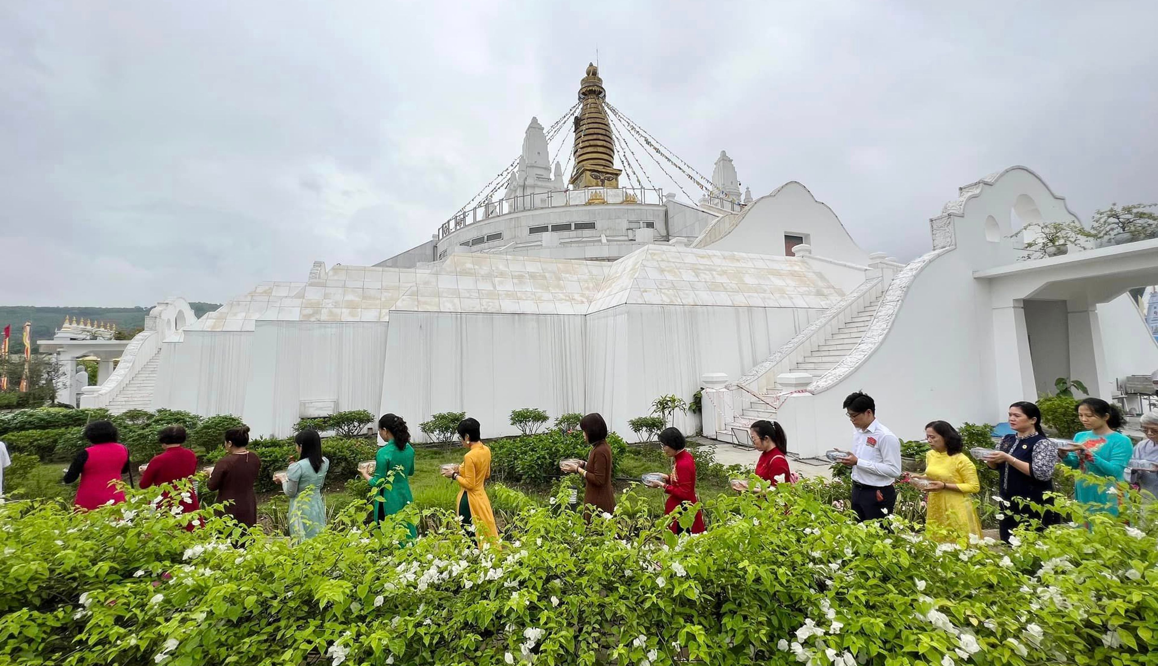 dai bao thap mandala tam dao 