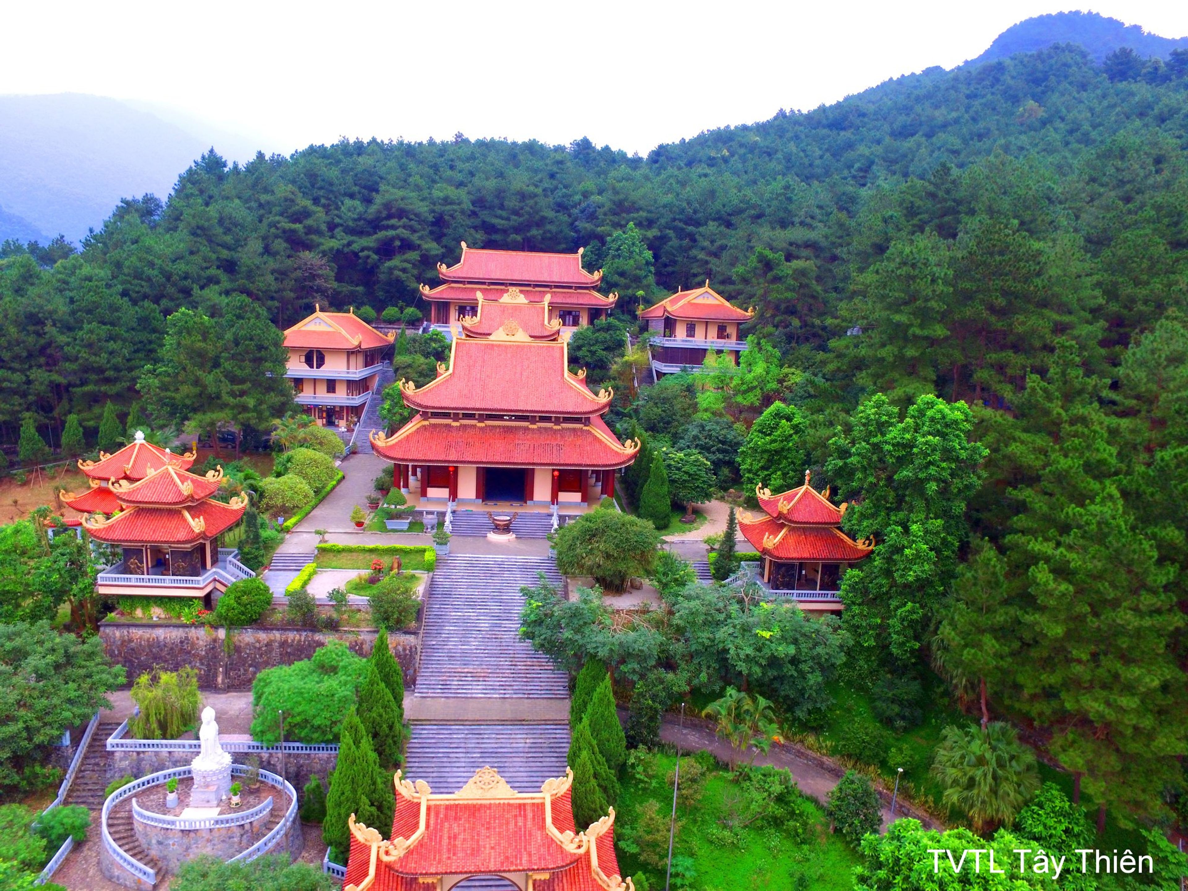 du lịch vãng cảnh Thiền Viện Trúc Lâm, du lịch Tỉnh Vĩnh Phúc, chùa Tây Thiên