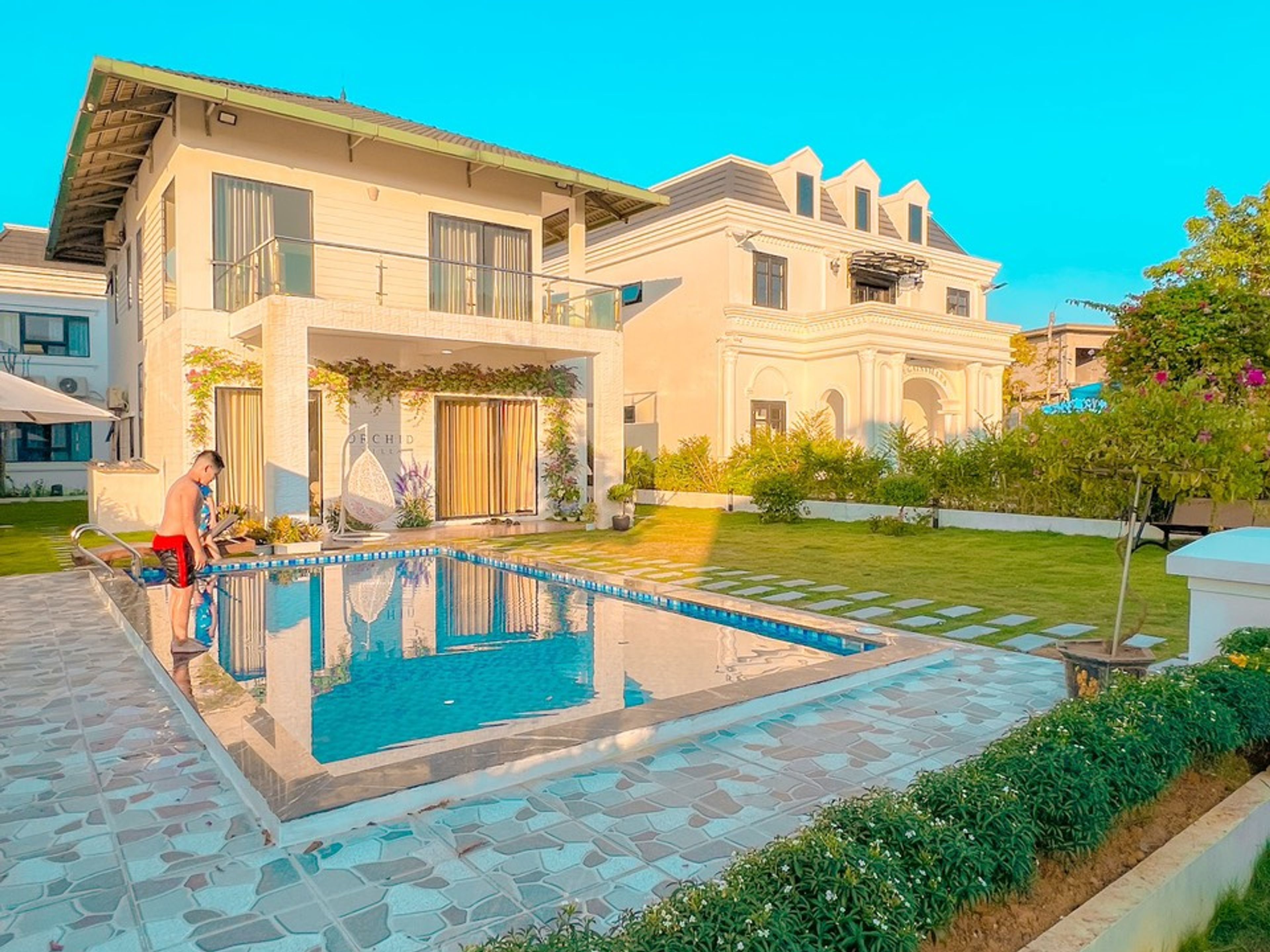 justfly biet thu hoa lan la saveur de hoa binh
