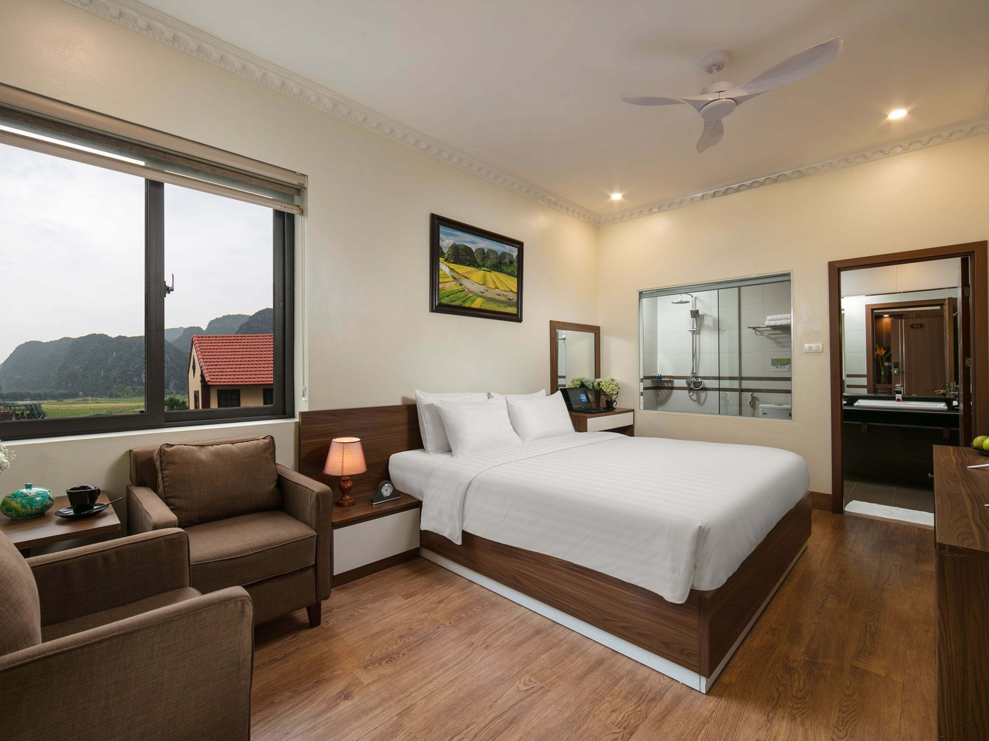justfly deluxe double mountain view tam coc holiday hotel & villa ninh binh