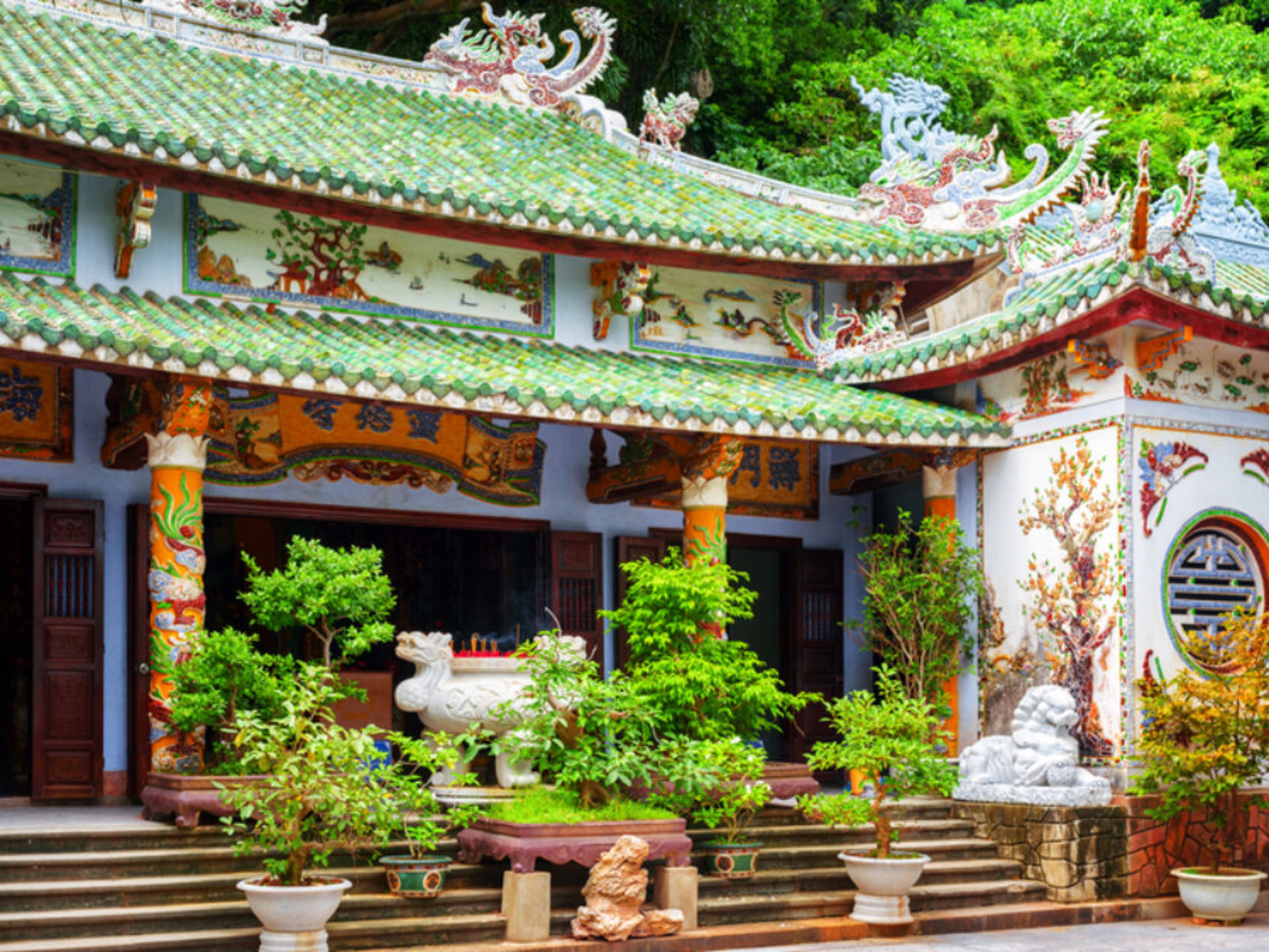 chua non nuoc dia diem du lich da nang attdad35