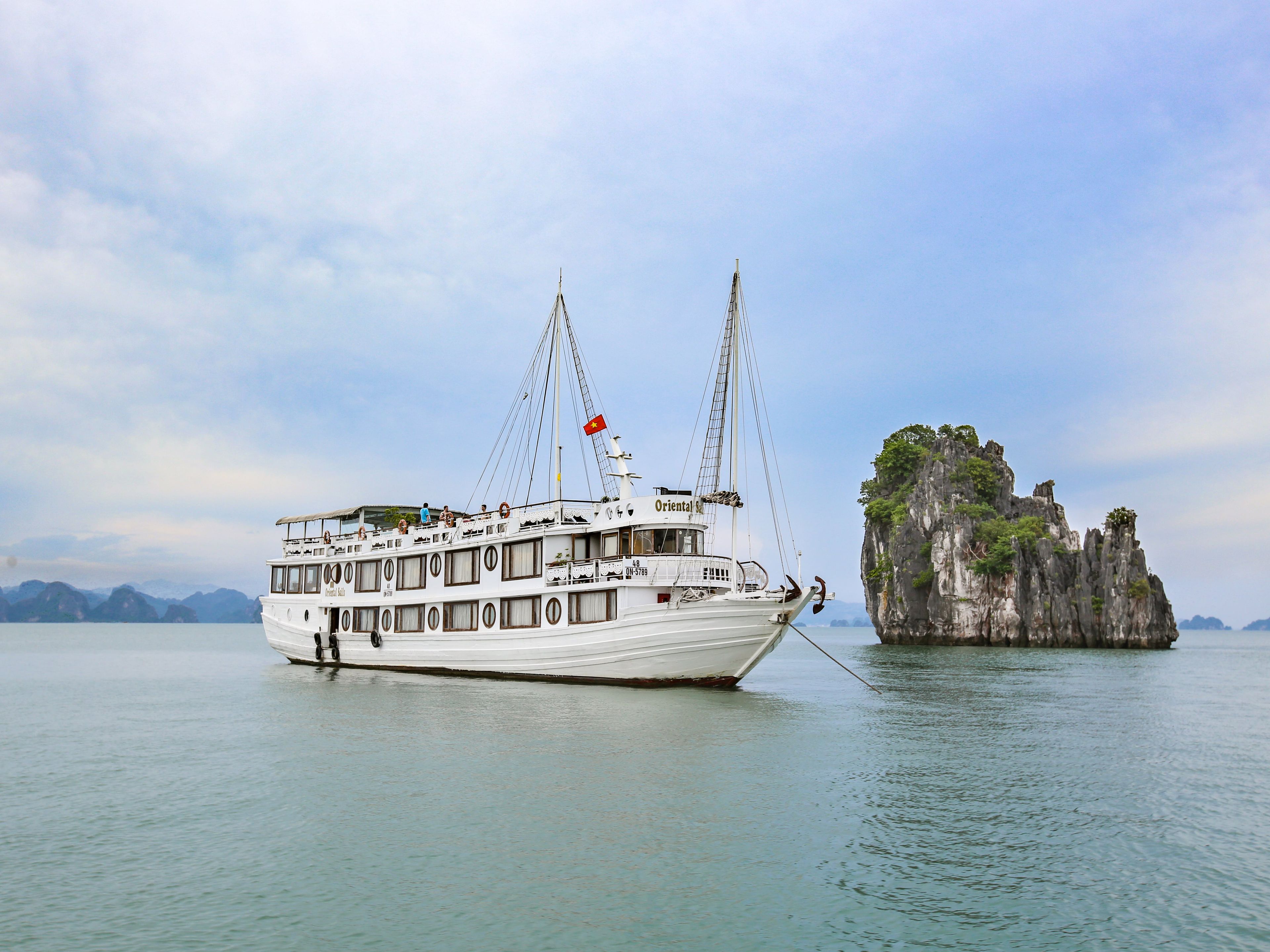 oriental sails cruise ha long bay