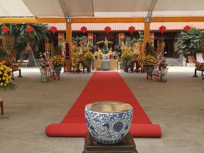 den thuong bong lai cao phong hoa binh