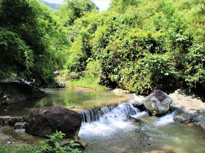 thac thang thien ky son hoa binh