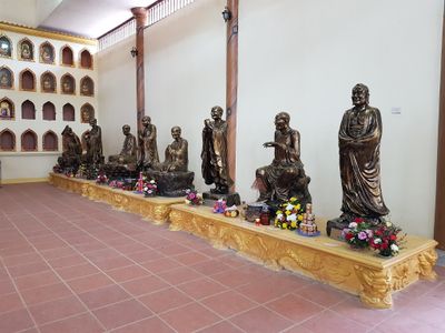 chua tien hoa binh