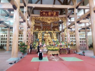 chua tien hoa binh