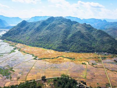 justfly deo thung khe hoa binh