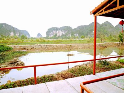 bungalow mat nuoc trang an lotus lake homestay ninh binh