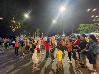 pho di bo trinh cong son tay ho dia diem du lich ha noi atthan62