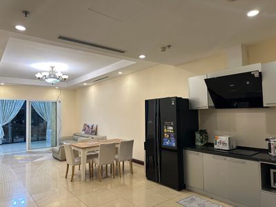 y r4 2412 paradise royal city thanh xuan ha noi