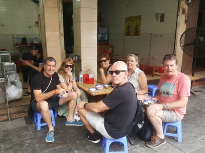 street food walking tour hanoi