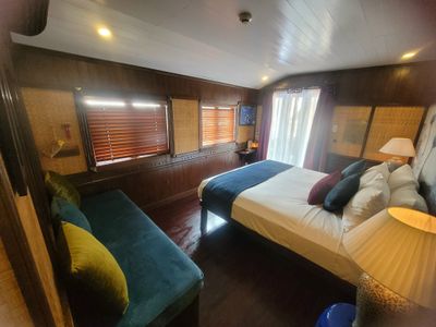 legend halong 1 cabin bhaya au co cruise ha long bay