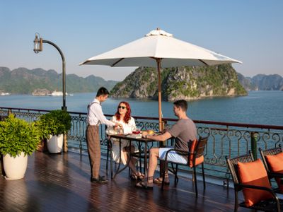 indochine cruise lan ha indochina sail  ha long bay
