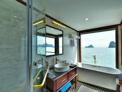 ocean delta suites heritage cruise ha long bay