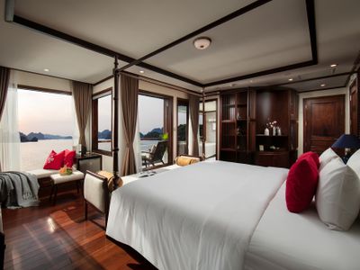 regal suites heritage cruise ha long bay