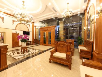 santa luxury hotel da nang 