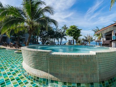cocohut beach resort & spa thailand
