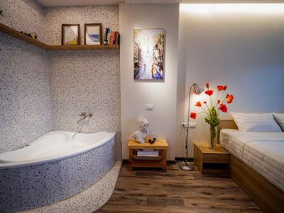 i701 luxury bathtube apartment ba dinh ha noi