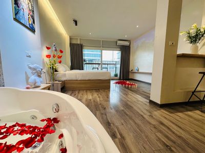 i701 luxury bathtube apartment ba dinh ha noi