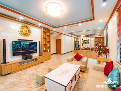 queen villa tuan chau ha long 