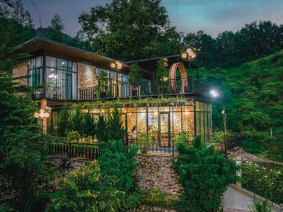 justfly an nhien garden hoa binh